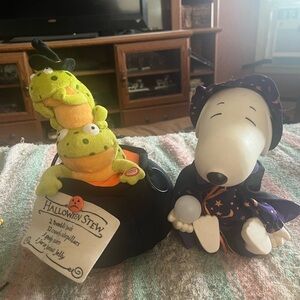 Animated Halloween figures